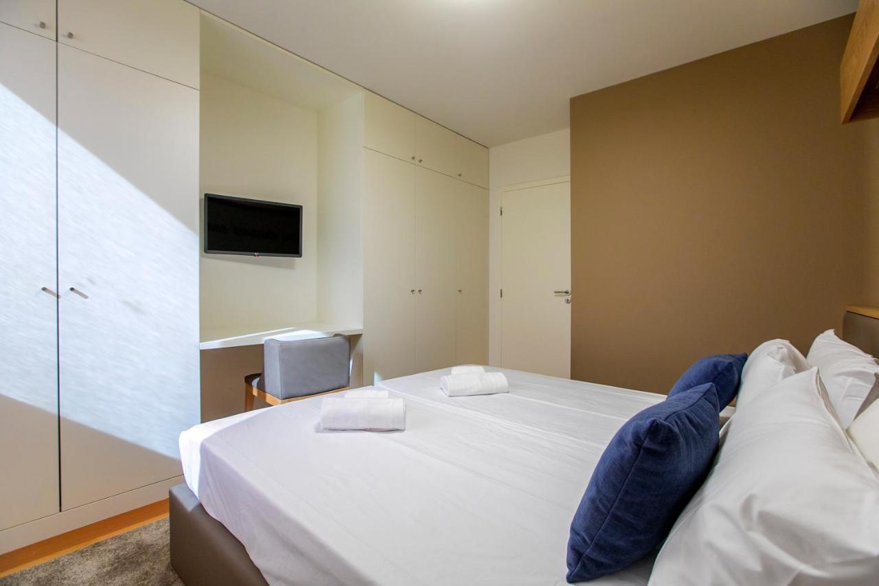 Chic Alves Apartment Porto Bagian luar foto